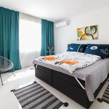 Apartmán Pop Your Colors - Funky And Modern 1bdr By Flat Mаnager *