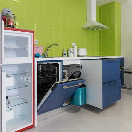 Апартаменты Pop Your Colors - Funky&modern 1bdr By Flat Mаnager *